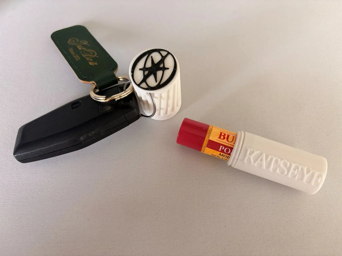 Porte-clés Katseye pour baume à lèvres/gloss à lèvres - Beauté Print