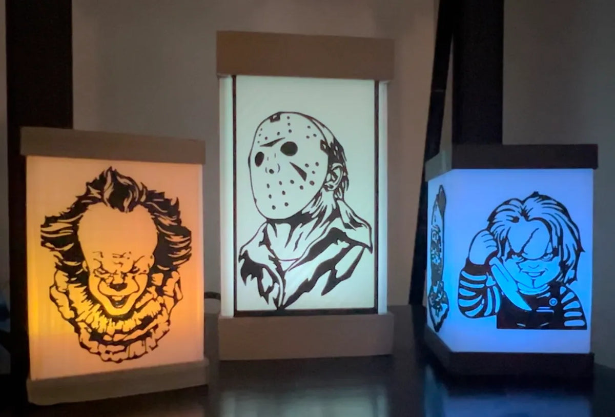 Personnages de films d'horreur Lantern - Outdoor Print