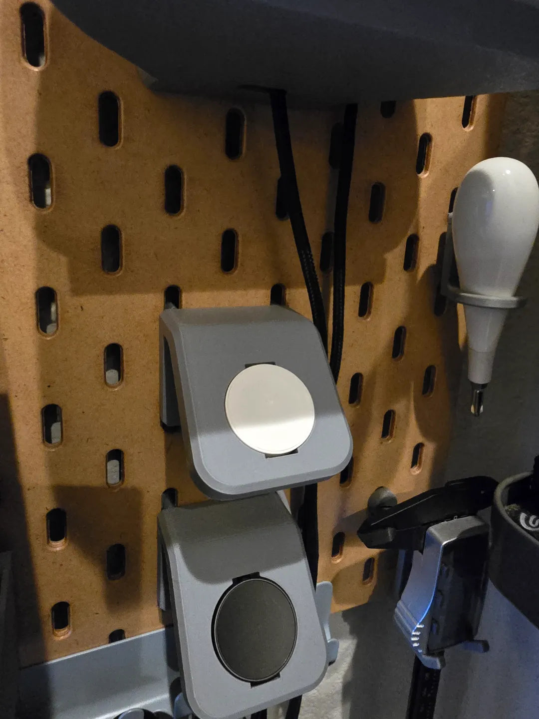 Chargeur Apple Watch pour Ikea Skadis - Tech Print