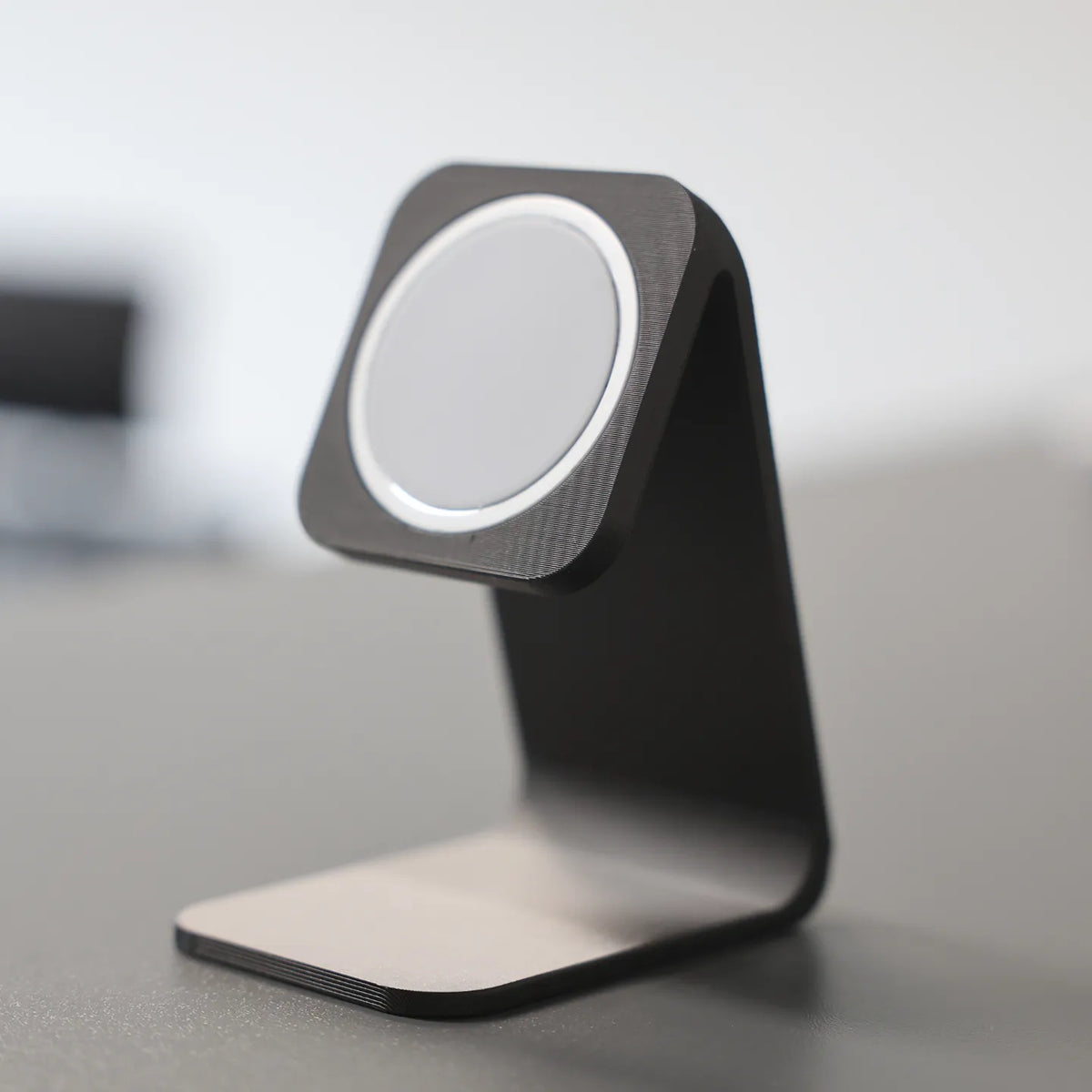 Support iPhone pour chargeur MagSafe cassé - Tech Print