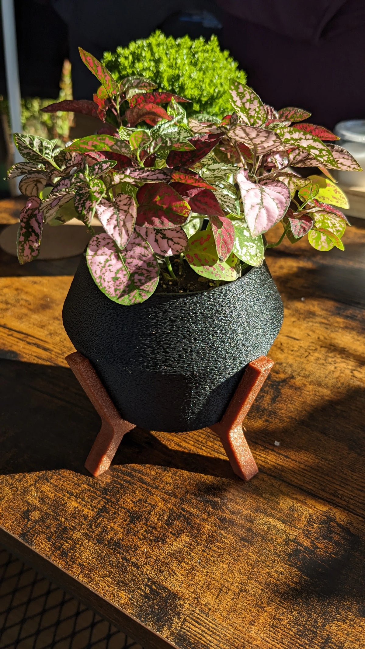 Pot de fleurs avec support – modèle 3 - Outdoor Print