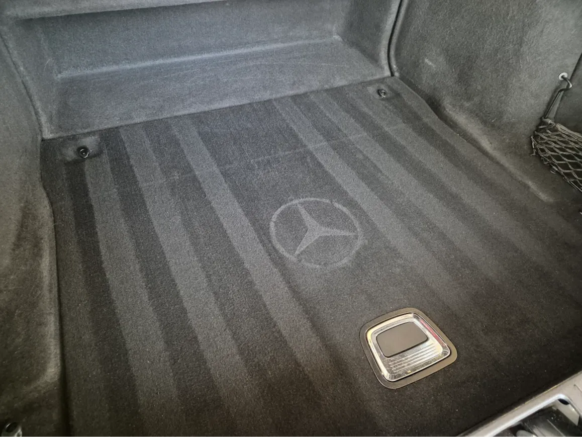 Brossage du logo des voitures. Mercedes, Audi, BMW, Mazda, VW - Auto Print