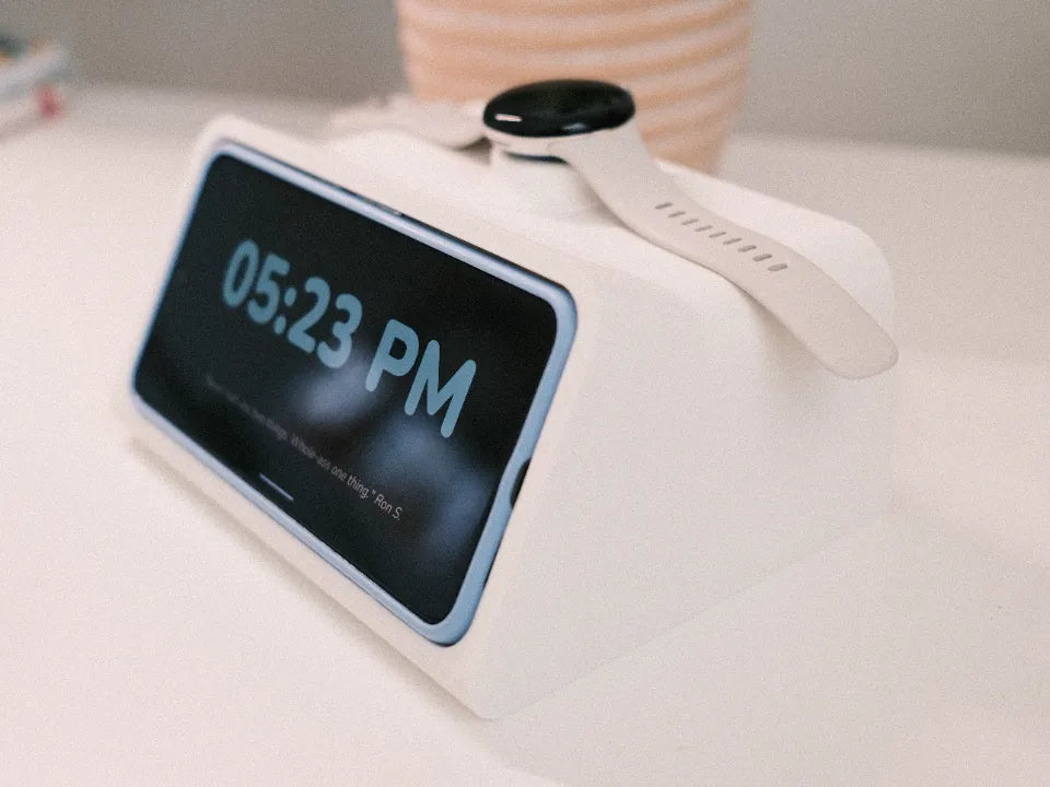 Station d'accueil Pixel 8 Pro avec base de charge Google Watch 2 - Tech Print