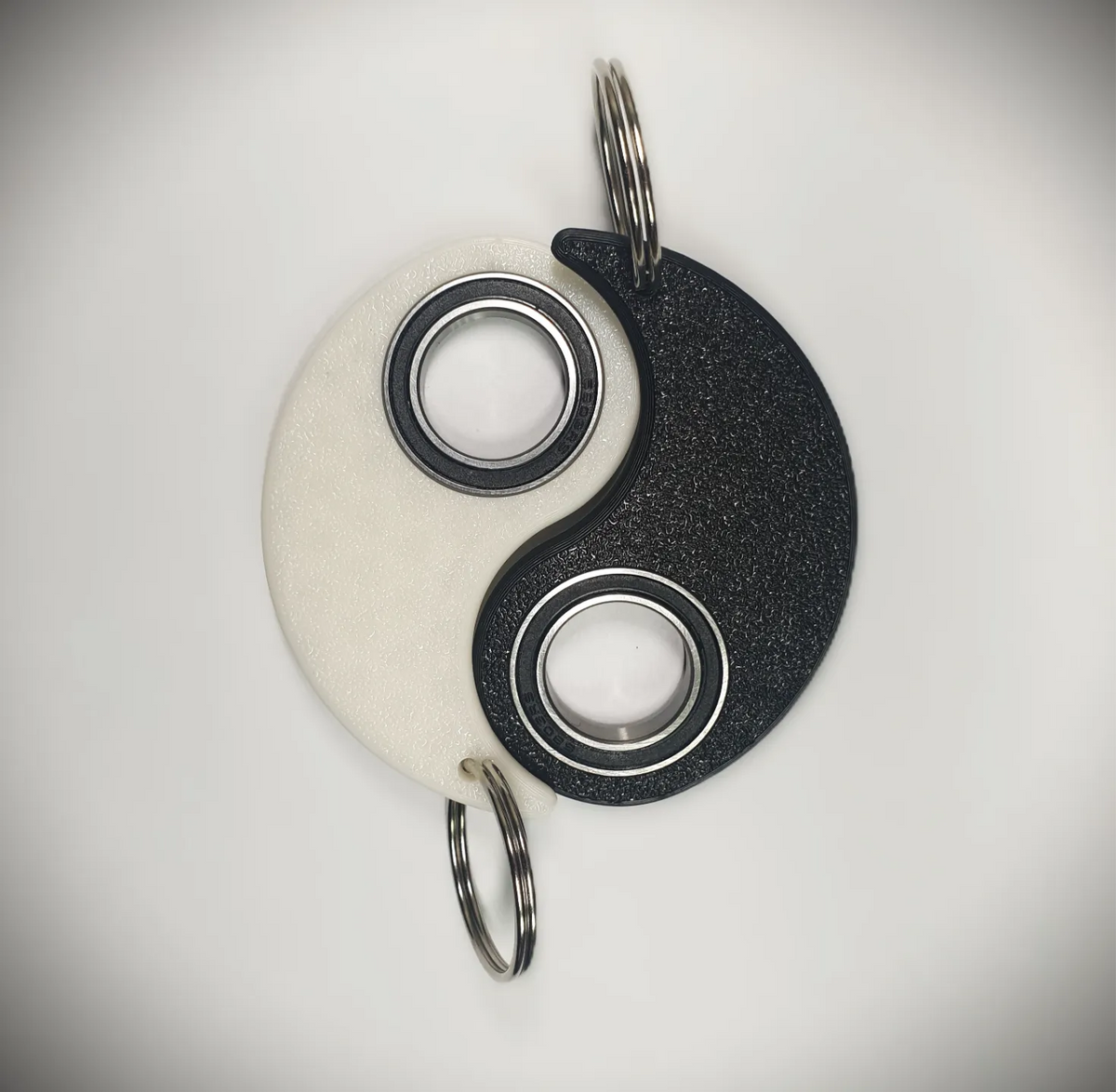 Porte-clés Yin Yang (keyrambit) avec roulement - Art Print