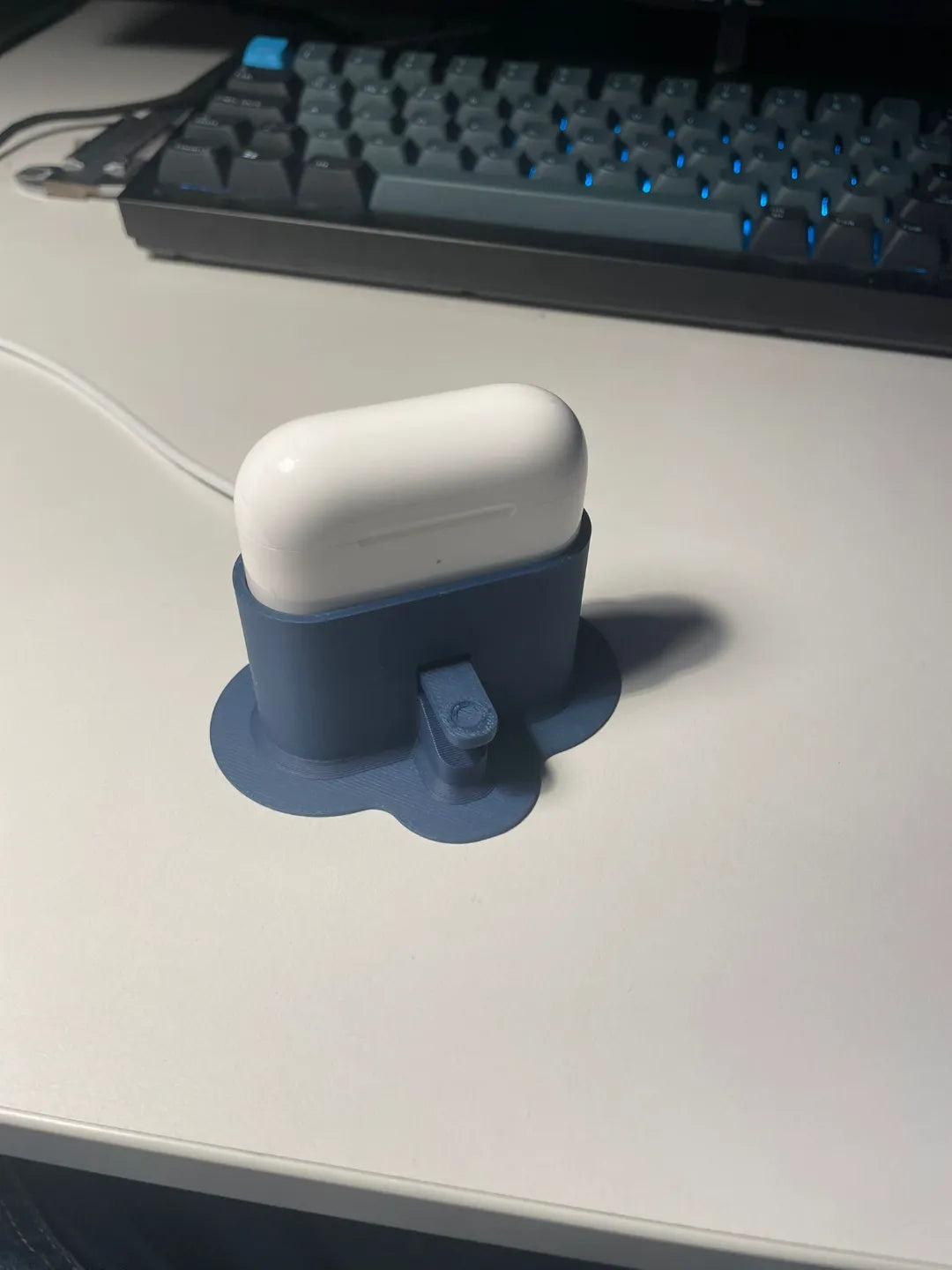 Station d'accueil USB-C à éjection automatique pour AirPods Pro 2 - Voyage Print