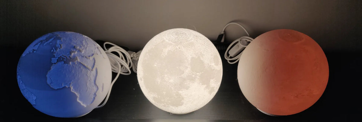 Lampes lithophanes globes (Lune et Mars) - Lumière Print