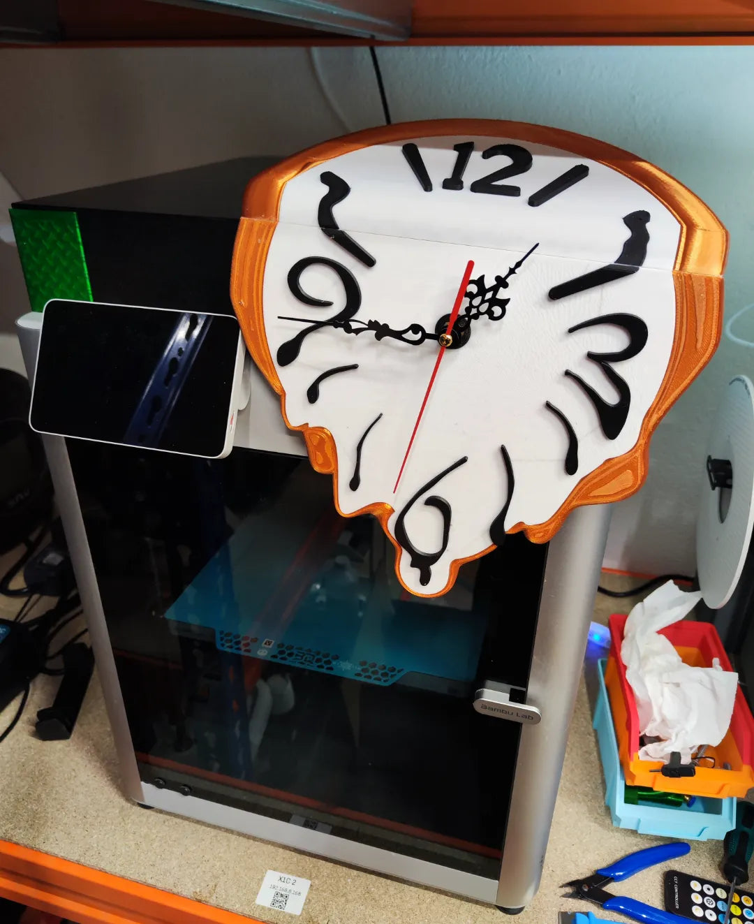 Horloge de table Dali - Auto Print