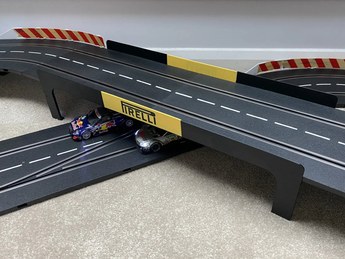 Pont pour circuit Carrera - 132 voitures miniatures - Auto Print