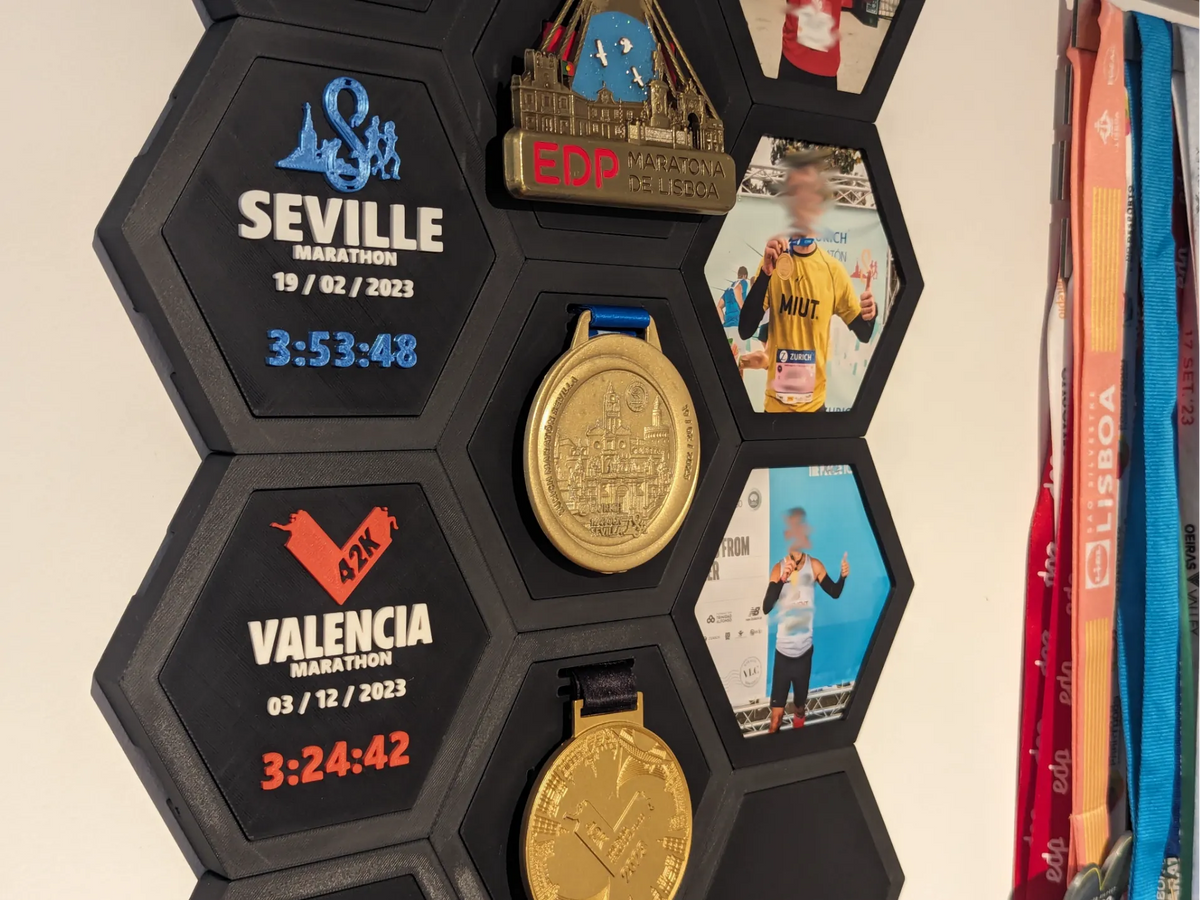 Hexa Display - Médailles, photos, logos, texte, etc - Sport Print