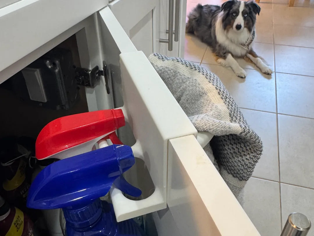 Porte-serviettes avec rangement pour vaporisateur - Maison Print