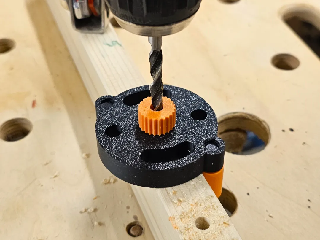 Guide de perçage autocentrant - Atelier Print
