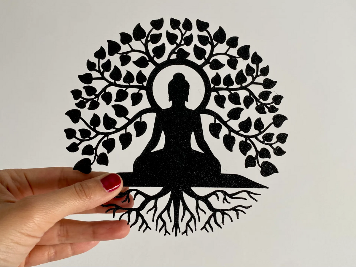 Arbre de vie avec silhouette méditative - Art Print
