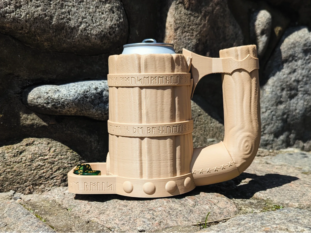 Runes Vikings - Tour de dés et porte-canettes Tankard - Geek Print