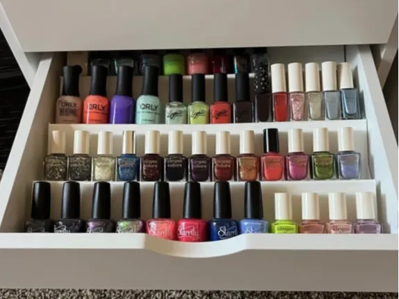 Organisateur de vernis à ongles pour bureau IKEA Alex - Beauté Print