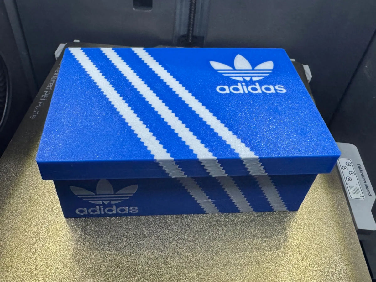 Boîte de présentation de chaussures Adidas - Sport Print