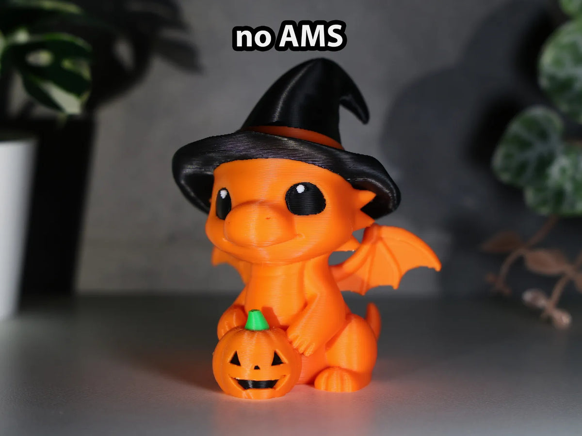 Dragon d'Halloween avec chapeau de sorcière et citrouille - Cosplay Print