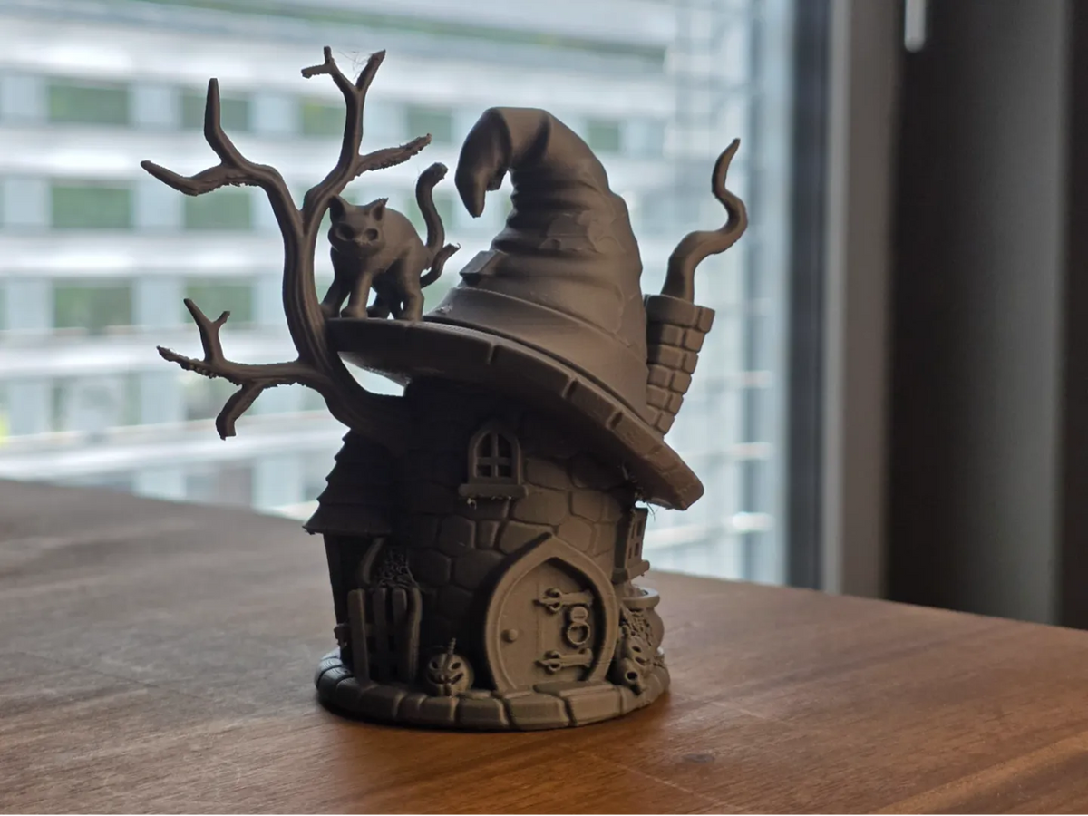 Chaumière Chapeau de Sorcière : Décoration de Maison d'Halloween - Cosplay Print