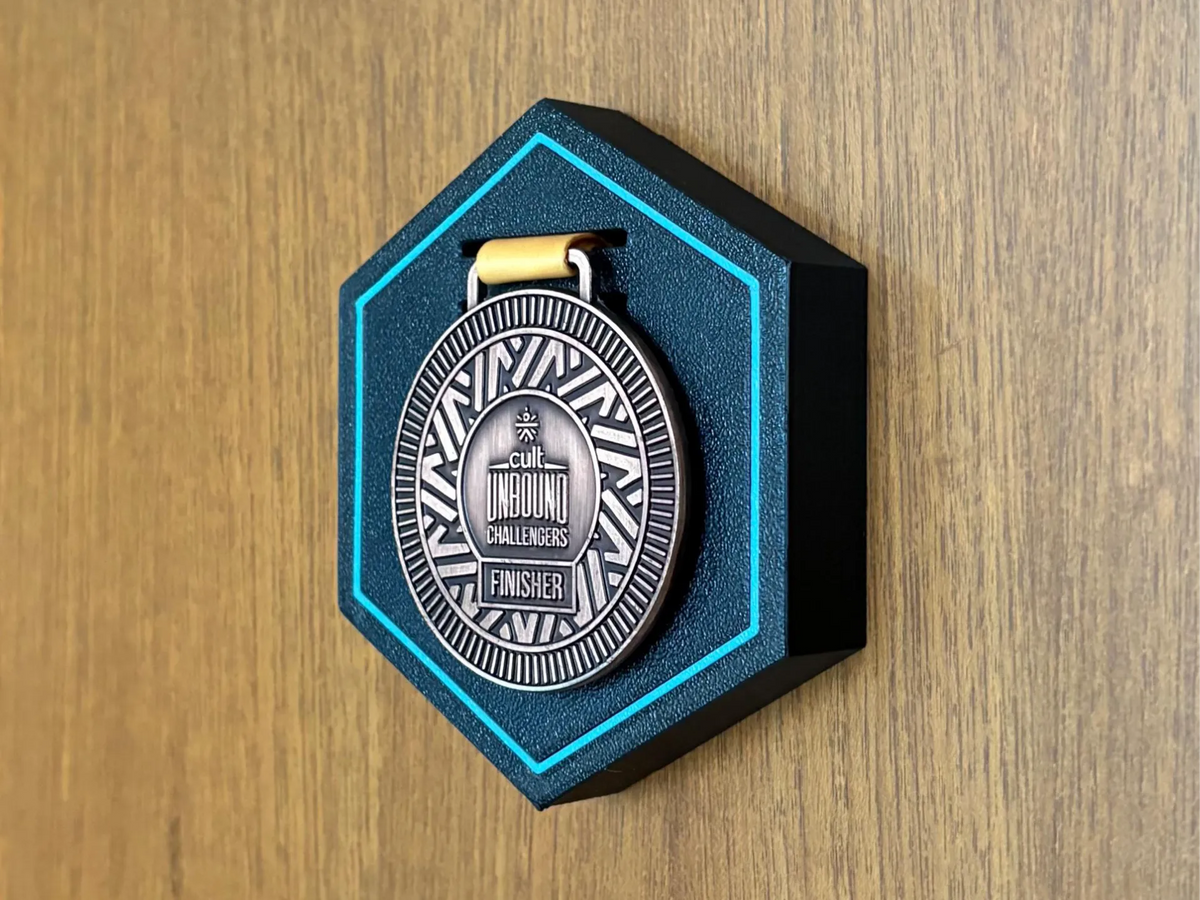 Support de médailles hexagonal adapté aux locataires - Sport Print