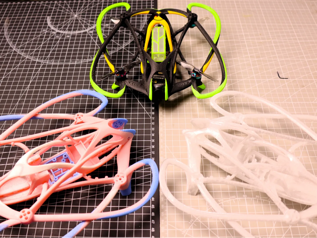 Drone Aero Mobius - Tech Print