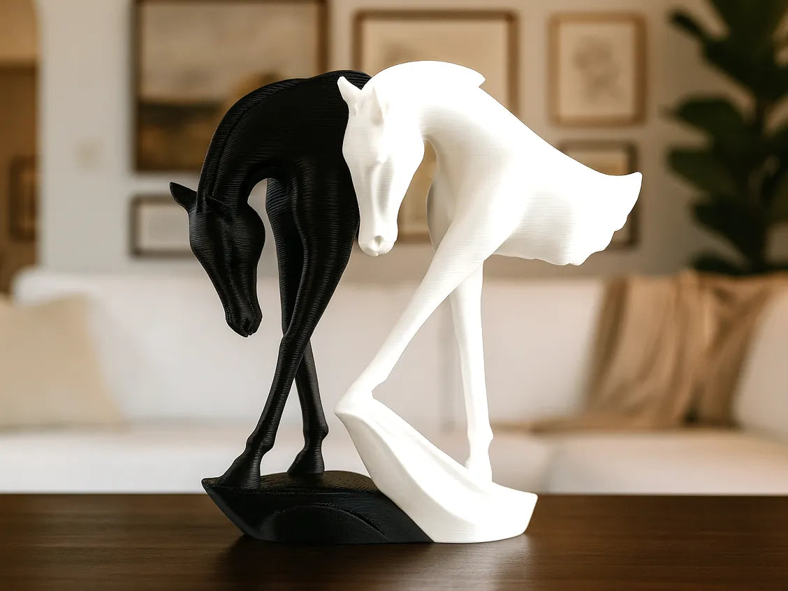 Sculpture de cheval noir et blanc – Œuvre d'art Yin Yang - Art Print