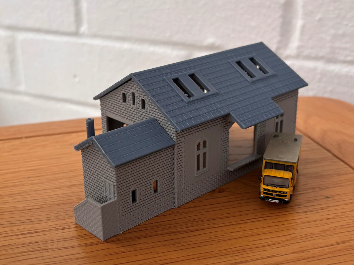Hangar à marchandises traversant pour modélisme ferroviaire Échelle N - Maquette Print