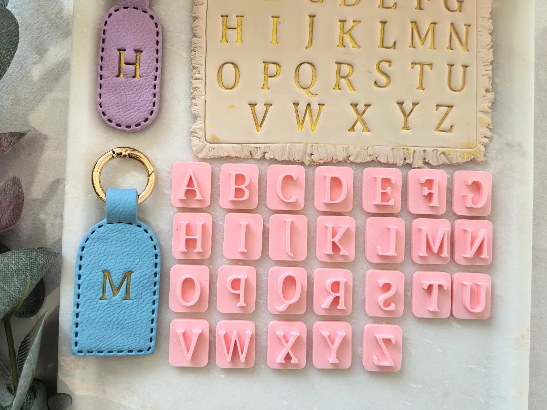 Jeu de 26 emporte-pièces tampons lettres pour argile polymère - Art Print