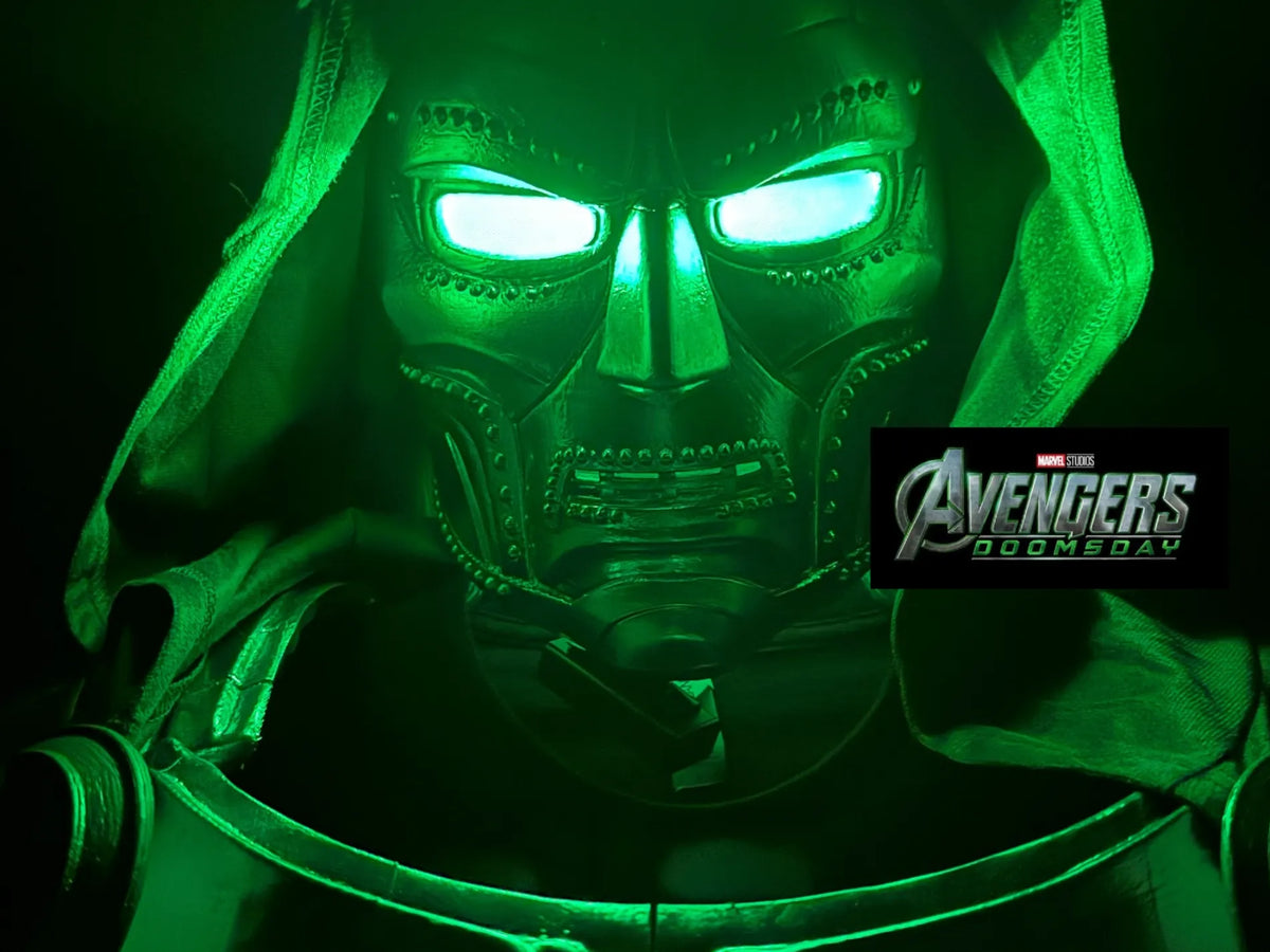 Cosplay portable 2026 Dr. Doom, Avengers: Doomsday - Geek Print