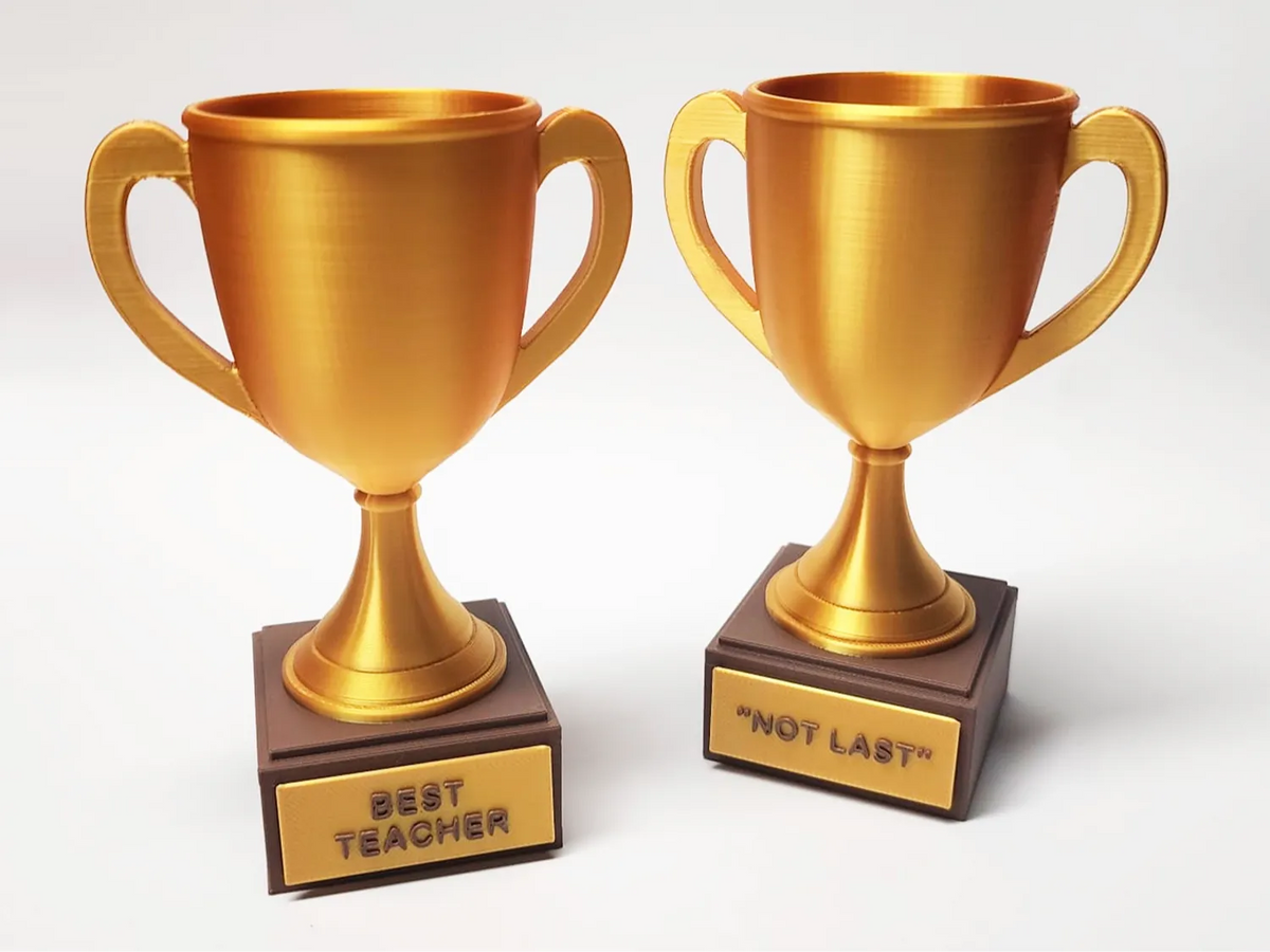 Coupe trophée avec plaque de texte facilement personnalisable - Sport Print