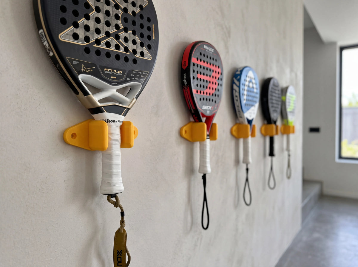 Support mural pour raquette de padel (avec plaque nominative personnalisée) - Sport Print