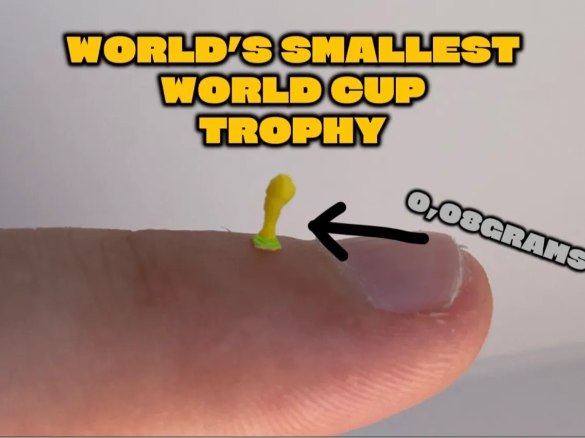 Le plus petit trophée de la Coupe du Monde du monde, 5mm de hauteur - Sport Print