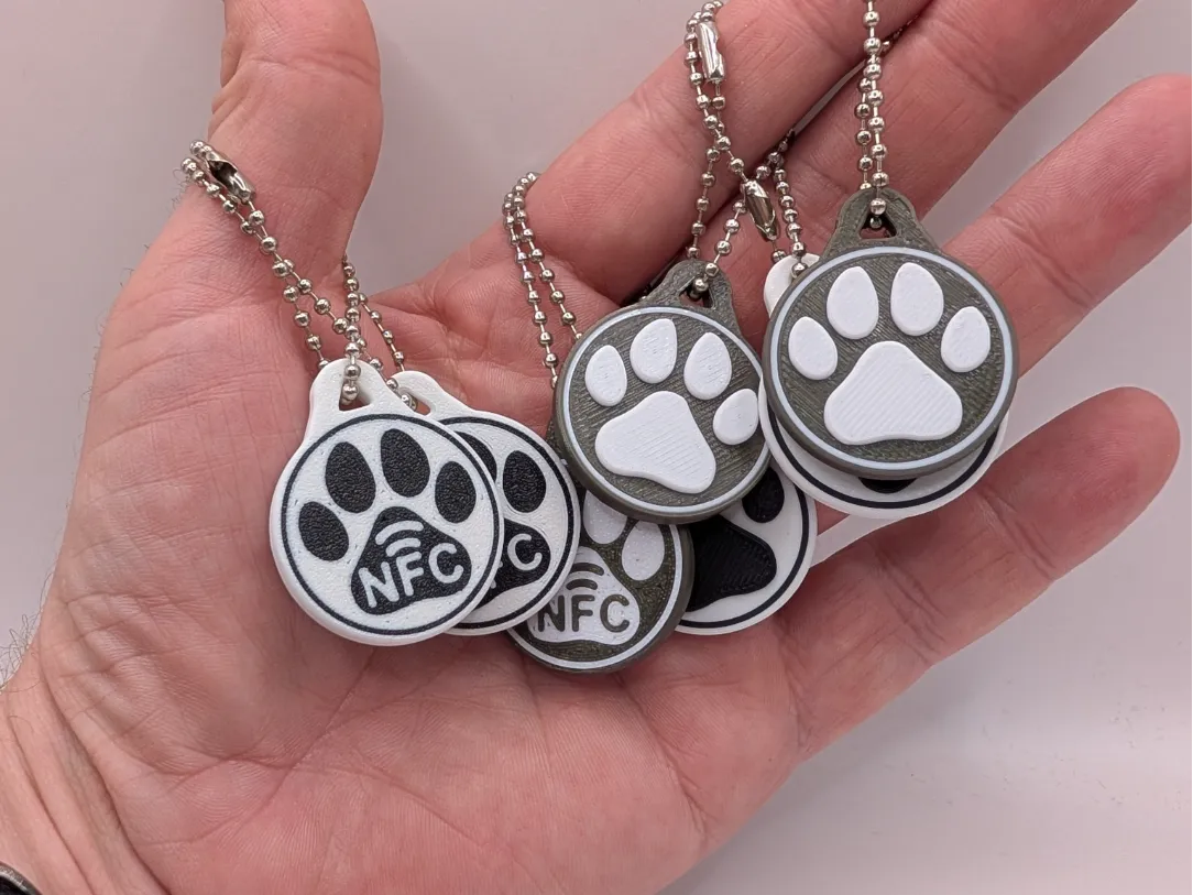Plaque d'identification NFC compacte pour chien - Pet Print