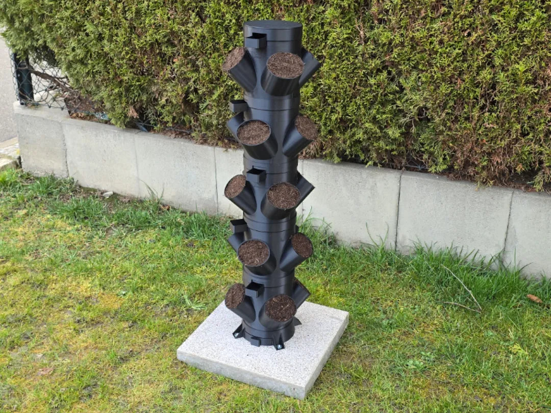 Tour de plantation avec terre - Pflanzturm mit Erde - Jardin Print