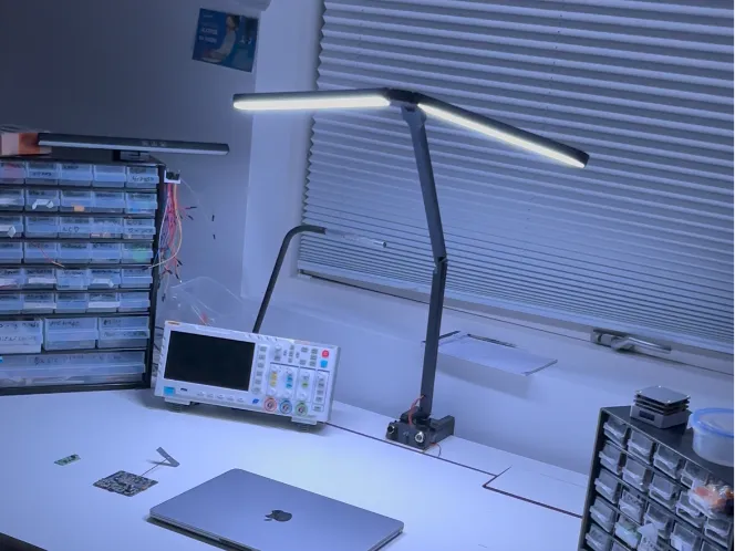 Lampe de bureau épurée / barre lumineuse - Bureau Print