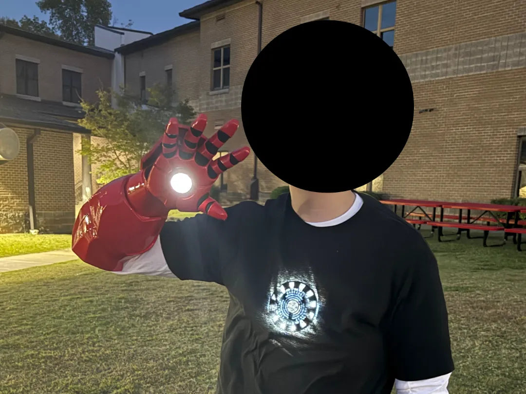 Bras d'Iron Man (avec réacteur arc sous la chemise) - Geek Print