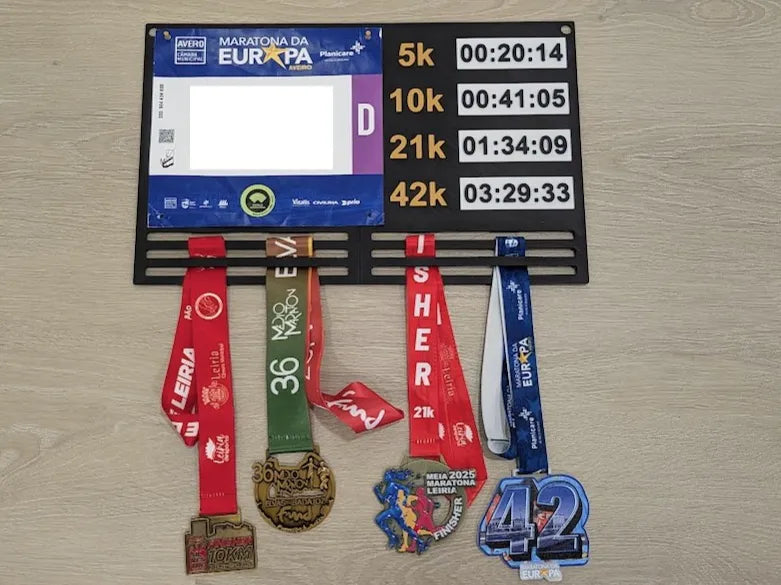 Gloire du coureur : Présentoir à dossards et médailles - Sport Print