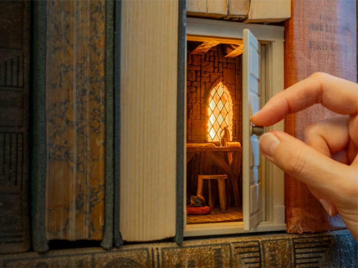 Niche de livre Portail Magique - Maquette Print