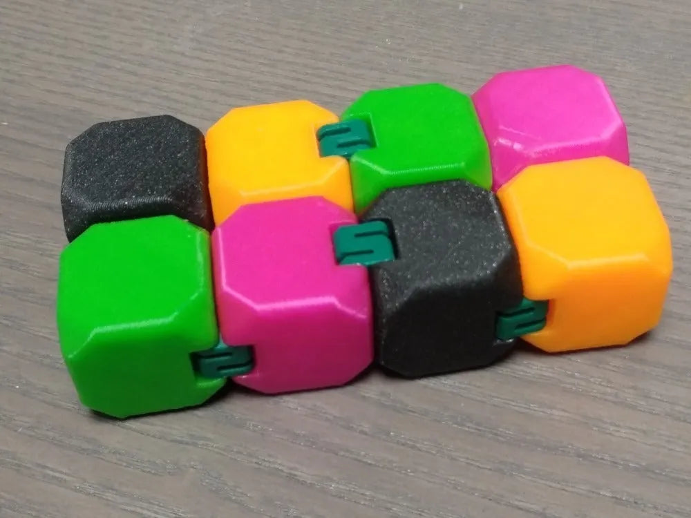 Cube infini à charnières interchangeables - Jeux Print