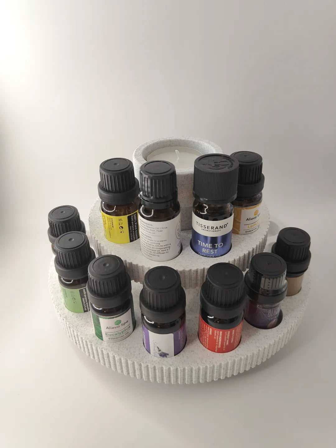 Diffuseur d'huiles essentielles rotatif, de rangement et d'organisation - Beauté Print