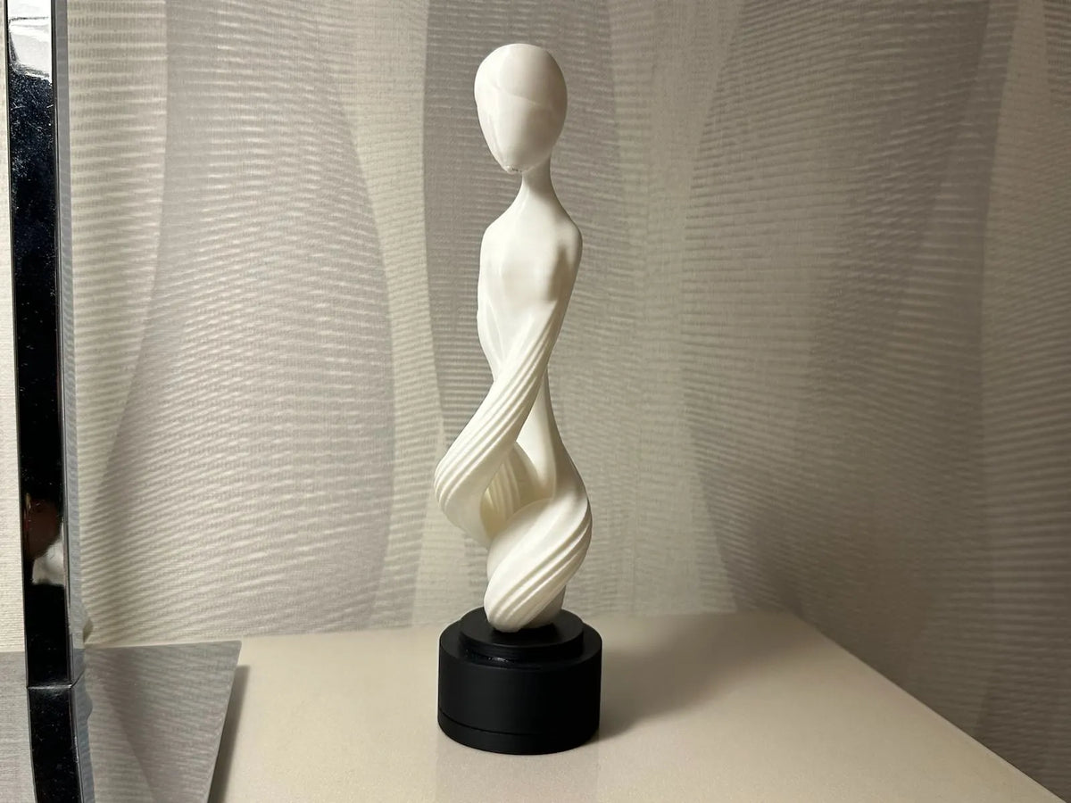 Sculpture de femme en spirale - Art Print