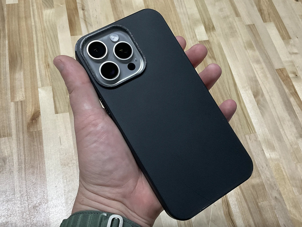 Étui iPhone 15 Pro Max TPU avec MagSafe - Tech Print