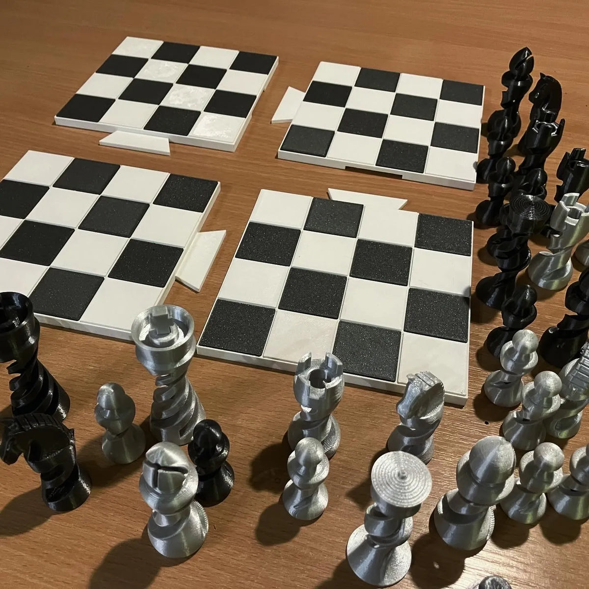 Échecs avec un échiquier pliable - Jeux Print