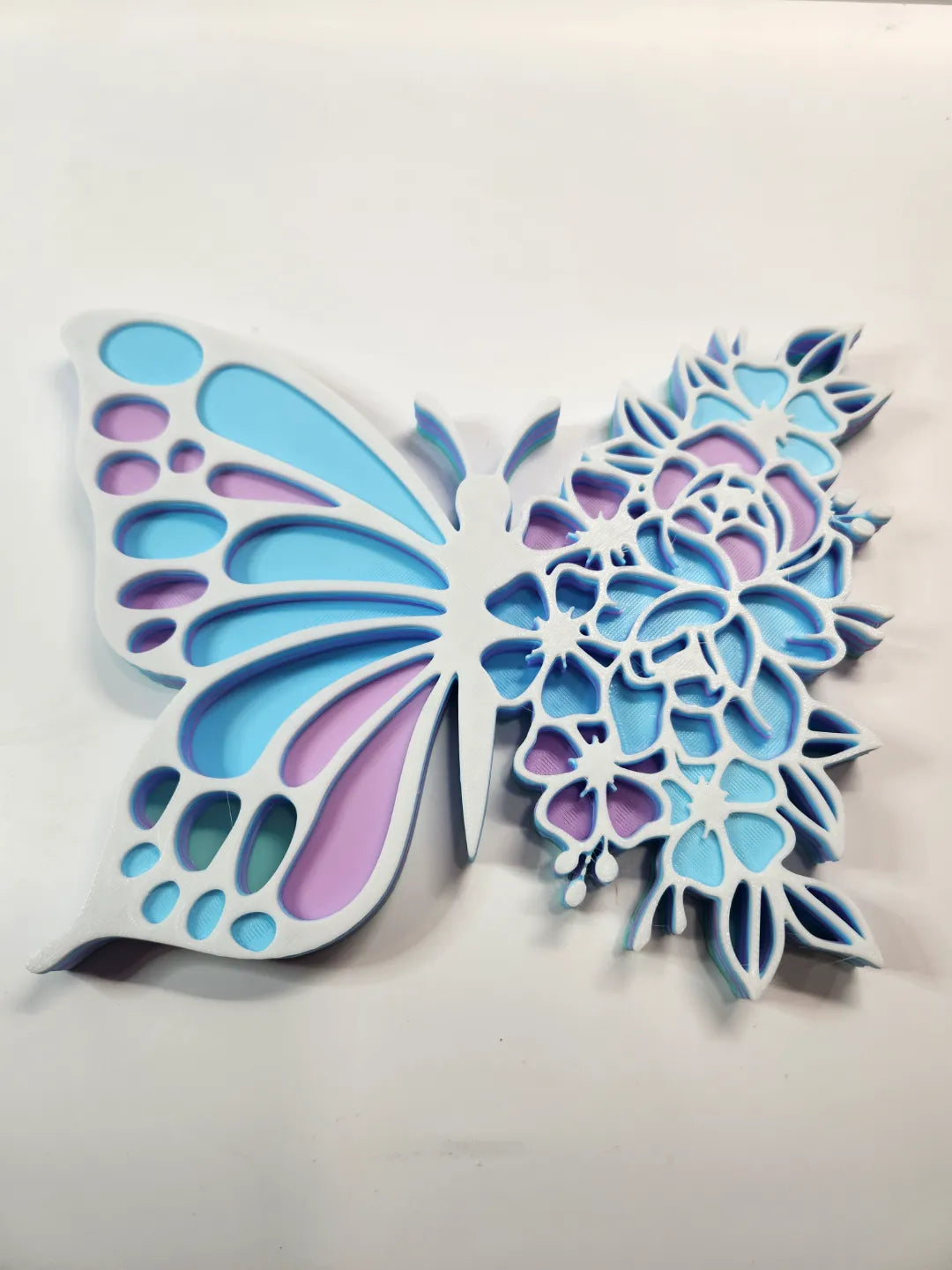 Mandala Papillon et Fleurs - Art Print