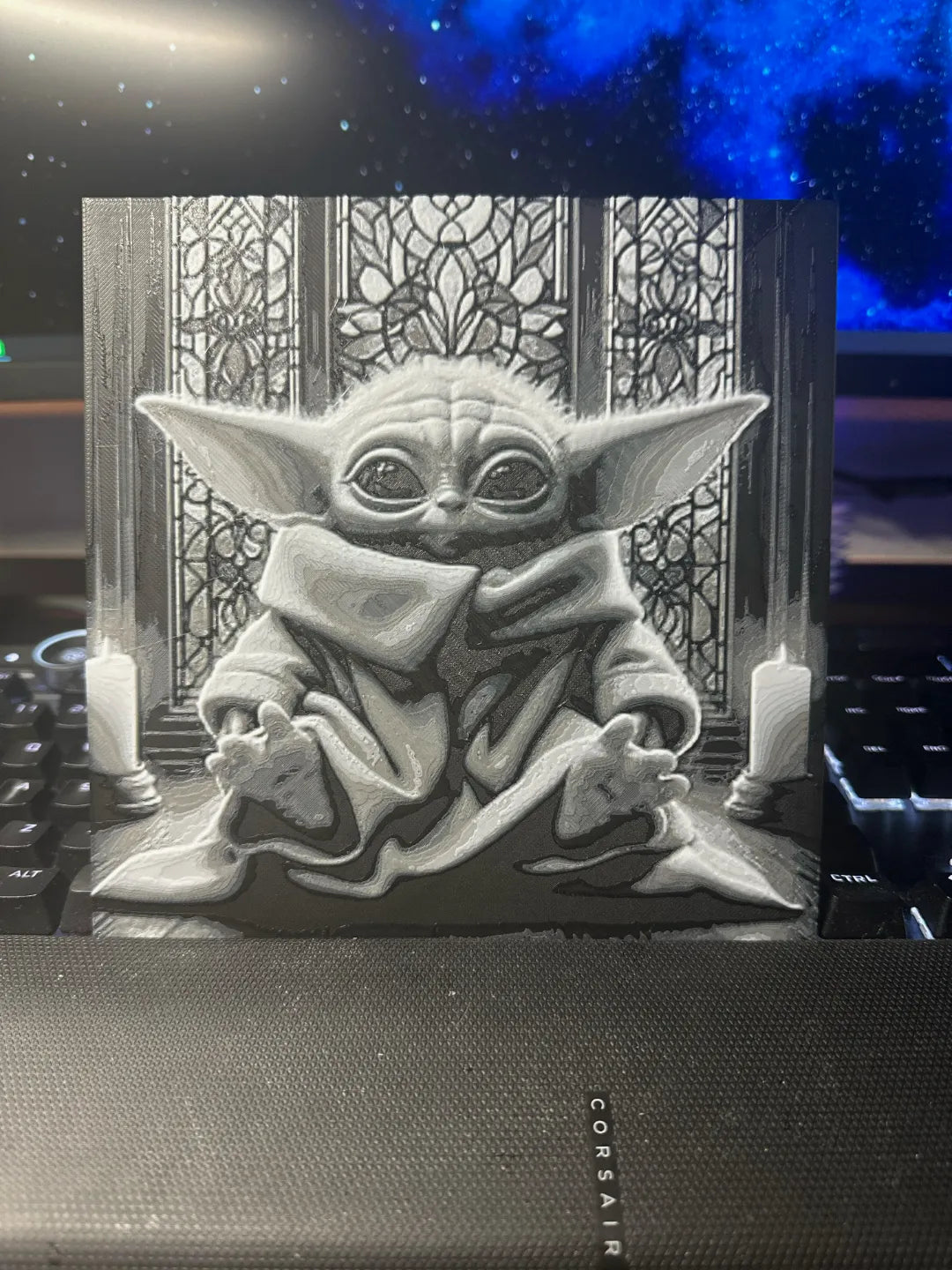 Baby Yoda Art Déco - Figurine Print