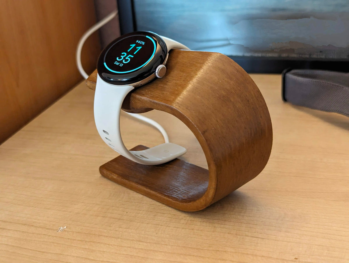 Support de charge Pixel Watch 2 en bois - Tech Print