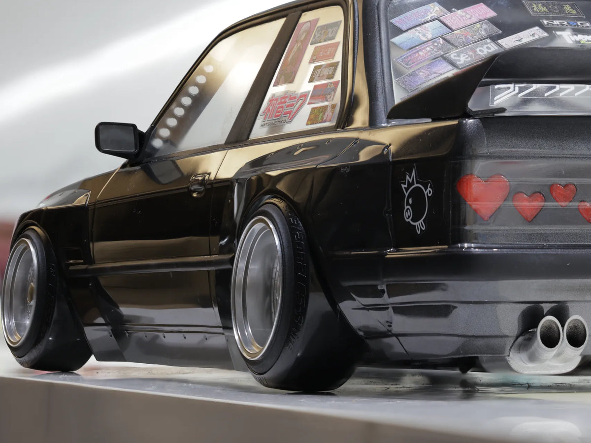 Feu arrière en forme de cœur pour la carrosserie de voiture de drift RC MST E30 - Vélo Print