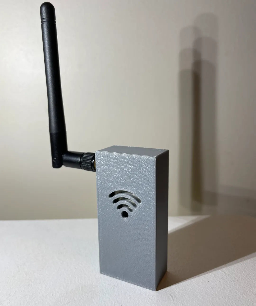 Boîtier ESP32 avec antenne externe - Bureau Print