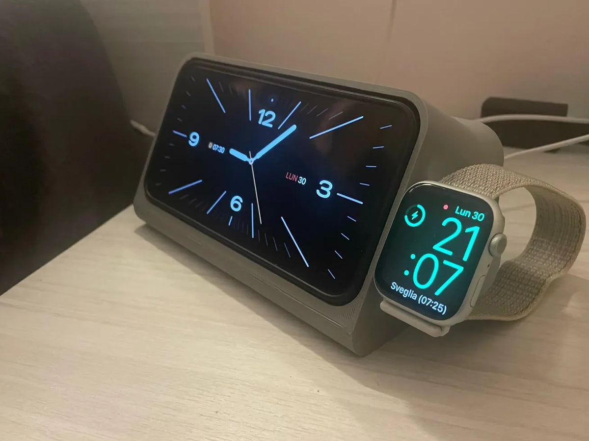 Iphone pro max (avec coque) dock + apple watch - Bijoux Print