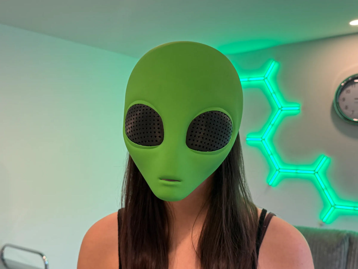 Masque Alien - Cosplay Print