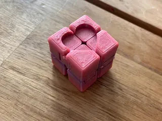 "Complète-moi" (cube infini de la Saint-Valentin) - Jeux Print