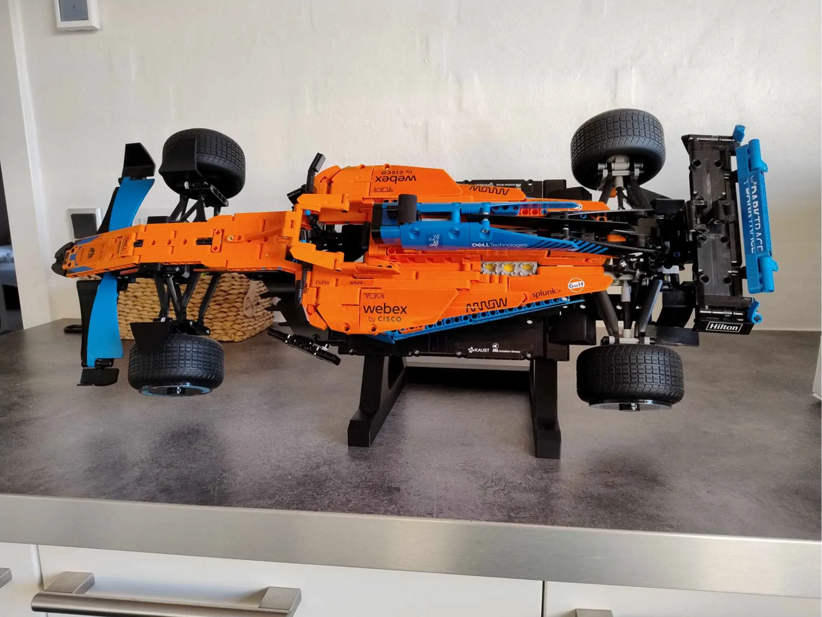 Support de voiture en briques F1 McLaren - Auto Print